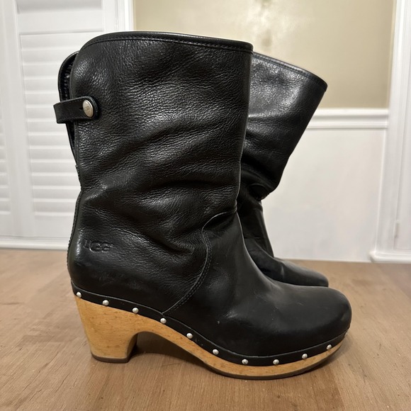 UGG Boots Womens Size 8 Black Leather Wooden Heel Shearling Lined Studded Clog - Picture 1 of 11